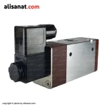 شیر برقی پنوماتیک 3 به 2 تک بوبین یک شیر برقی کاربردی بوده و برای محل هایی که به یک خروجی باد و تخلیه آن نیاز است استفاده می شود این شیر برقی 3 به 2 تک بوبین در سایز ها و ولتاژ های مختلف در فروشگاه علی صنعت موجود می باشد