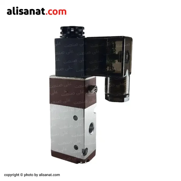 شیر برقی پنوماتیک 3 به 2 تک بوبین یک شیر برقی کاربردی بوده و برای محل هایی که به یک خروجی باد و تخلیه آن نیاز است استفاده می شود این شیر برقی 3 به 2 تک بوبین در سایز ها و ولتاژ های مختلف در فروشگاه علی صنعت موجود می باشد